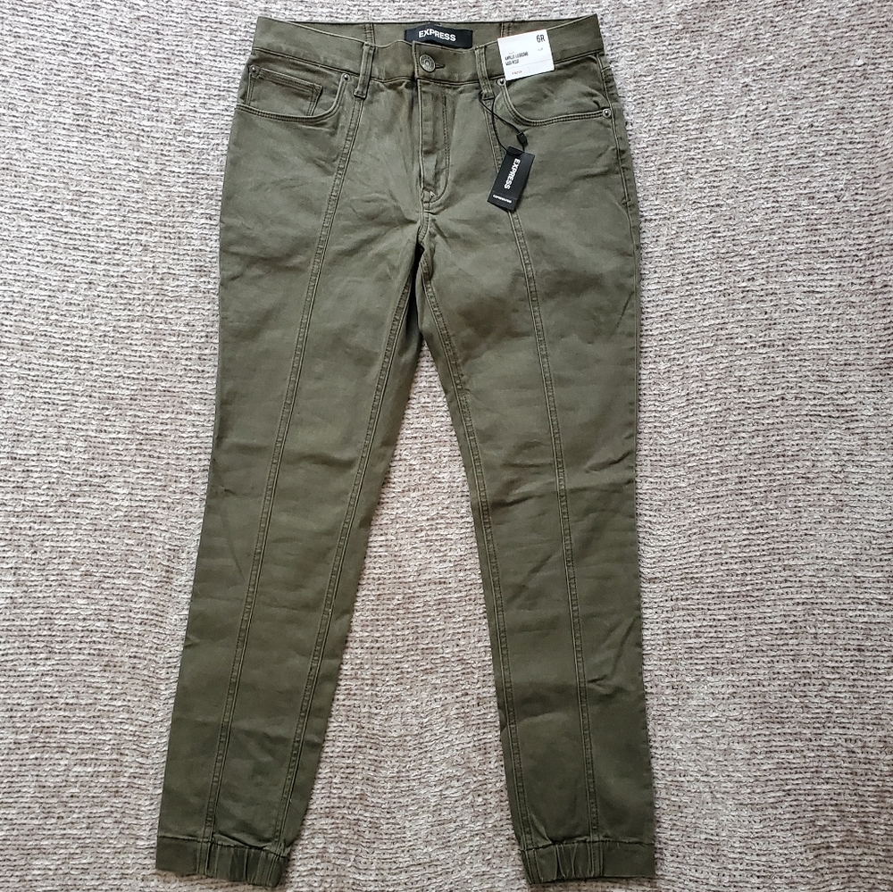 NWT Express Stretch Mid Rise Seamed Ankle Legging in Green